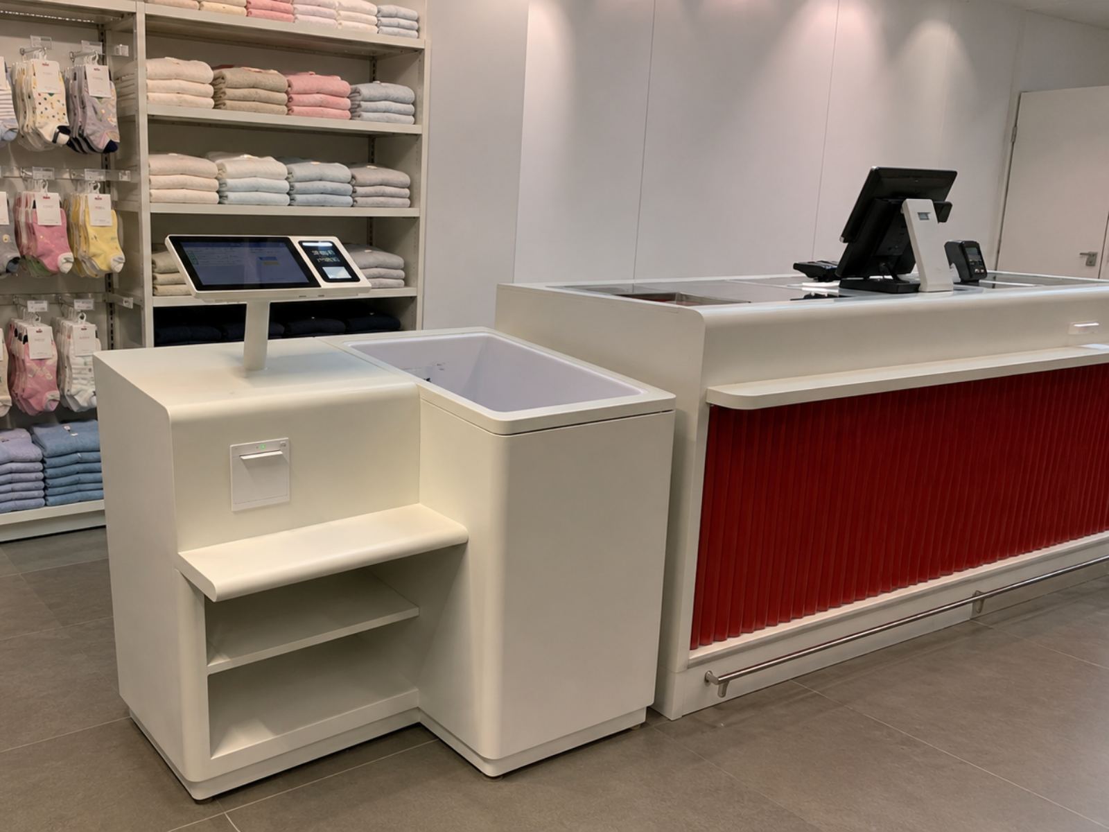 RFID Management Solution for Hypermarket